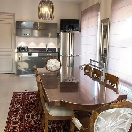 Champagne Andre Bergere Bed & Breakfast