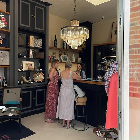 Champagne Andre Bergere & 4* إيبيرني