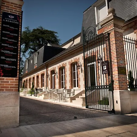 Champagne Andre Bergere Bed & Breakfast 2*