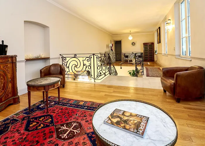 Champagne Andre Bergere & 4*