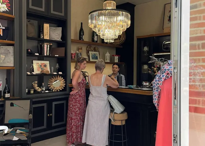 Champagne Andre Bergere & 4* Epernay